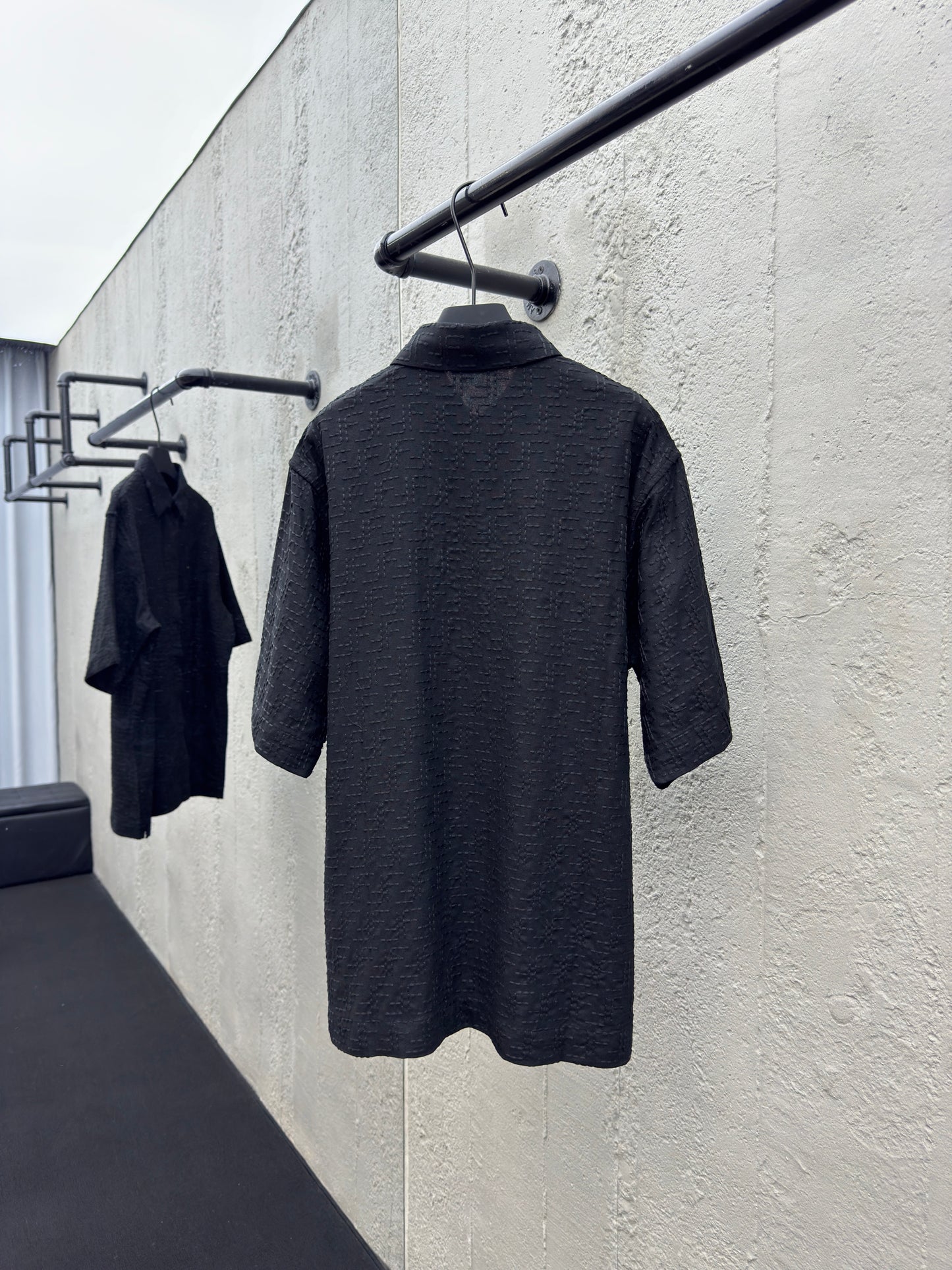 Black Shir
