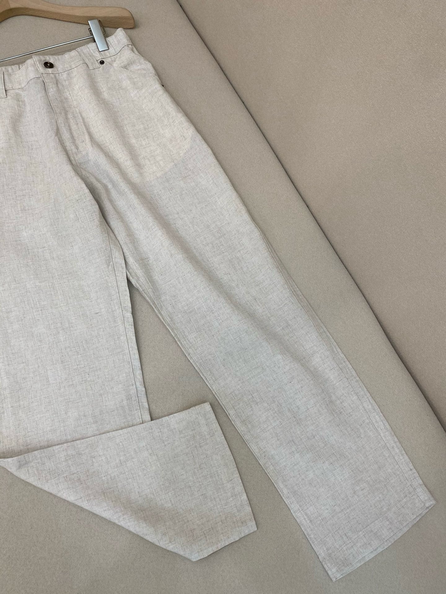 White Pant