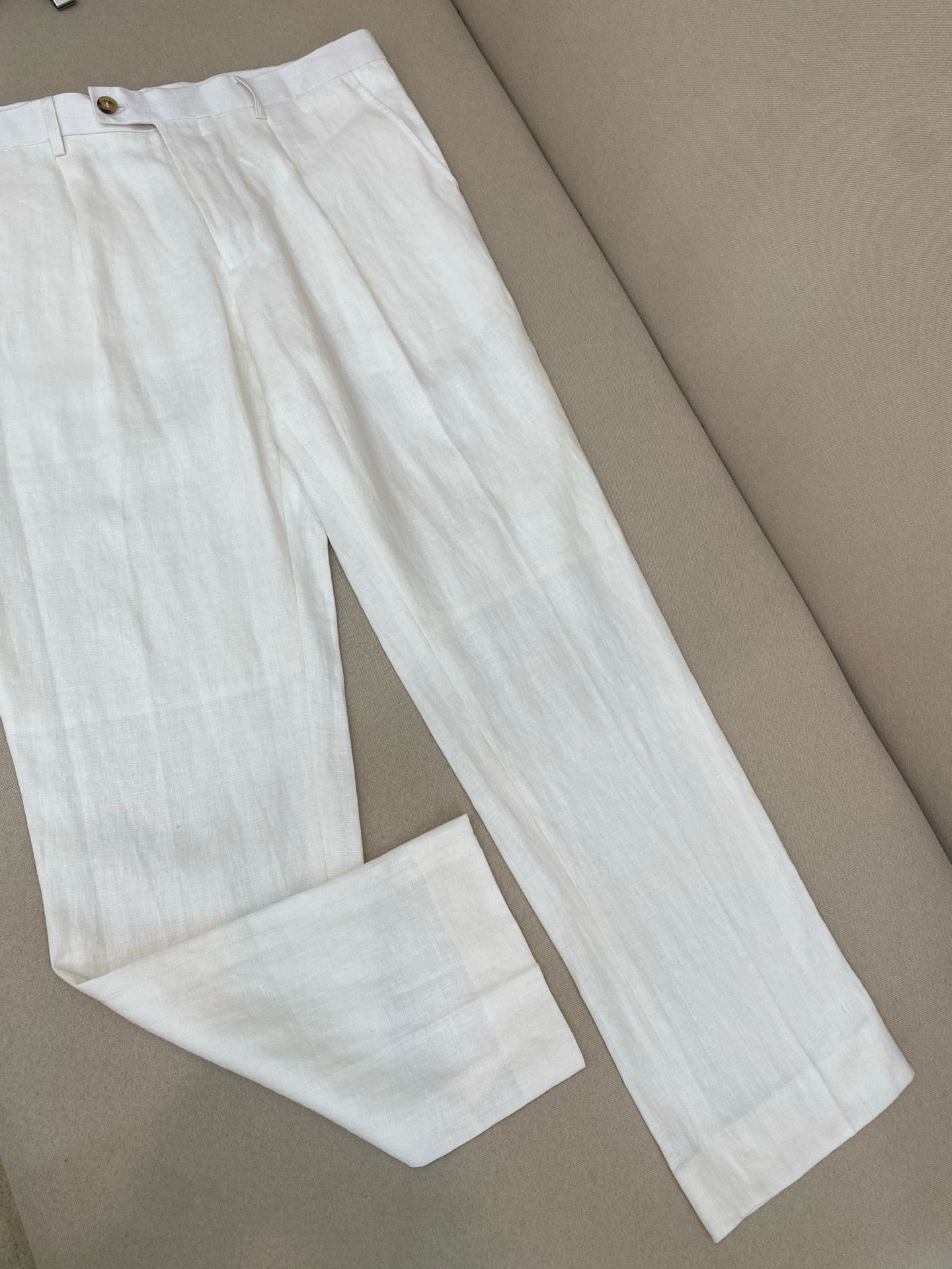 White Pant