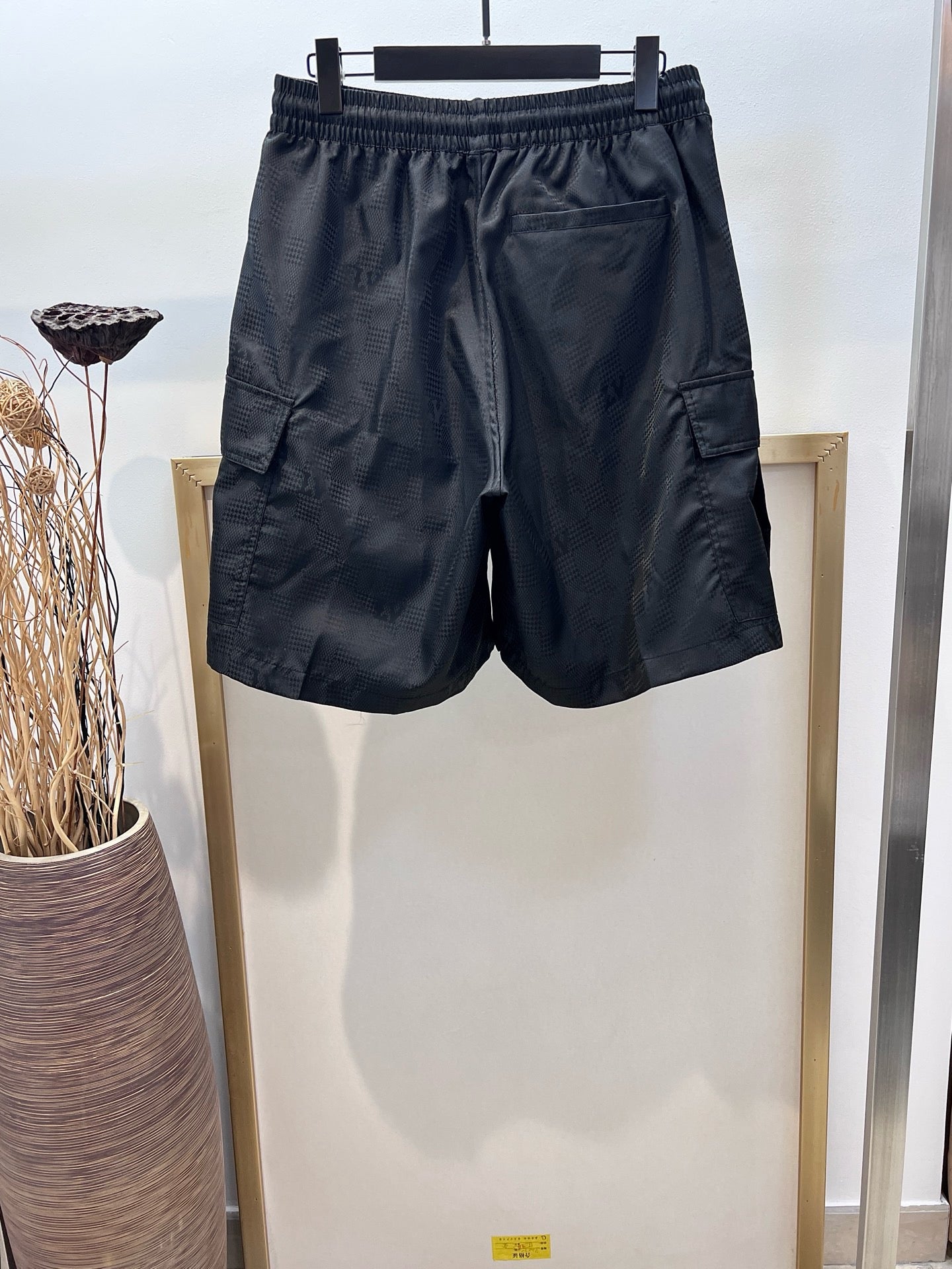 Black Short