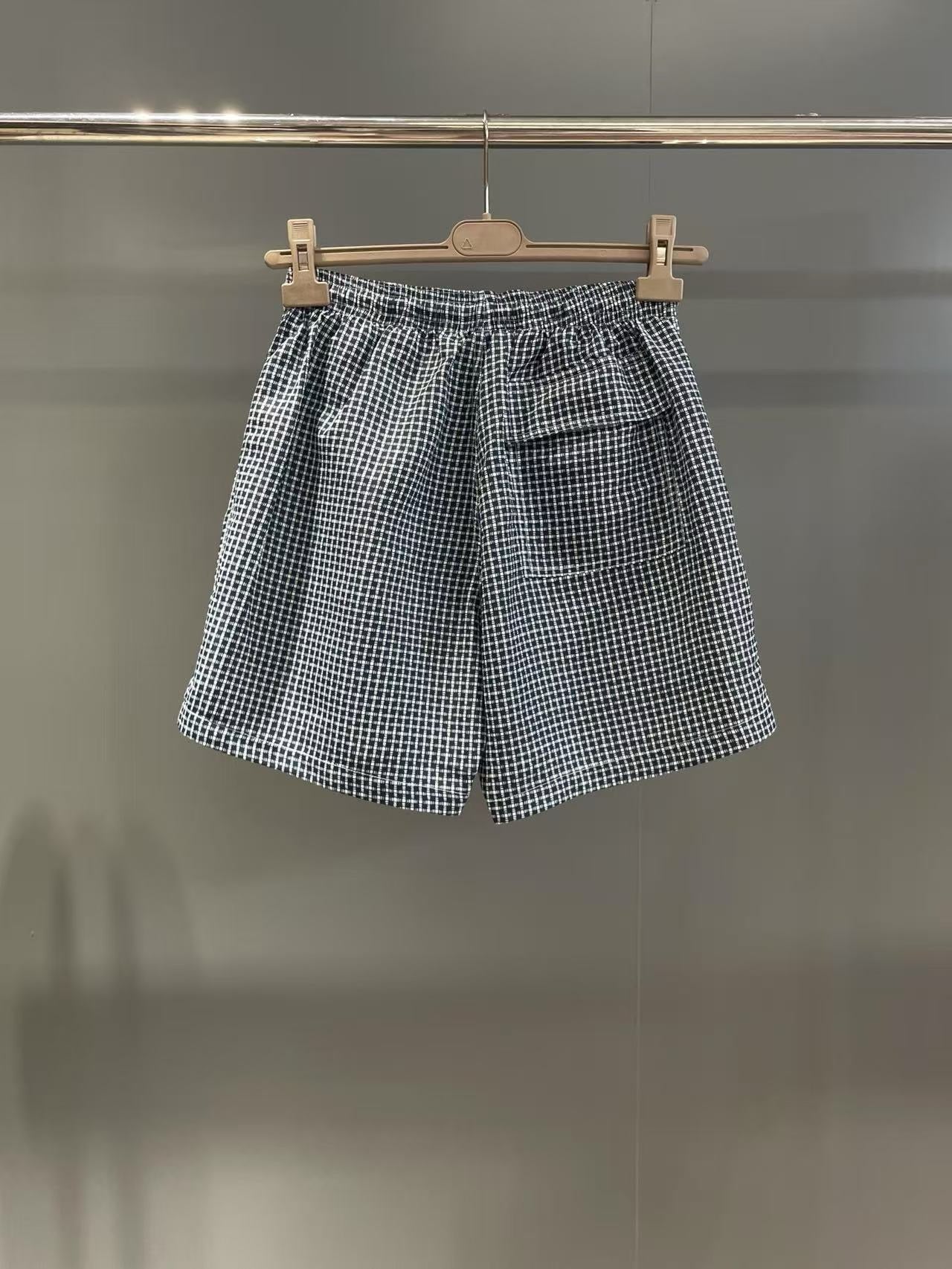 Black White Short