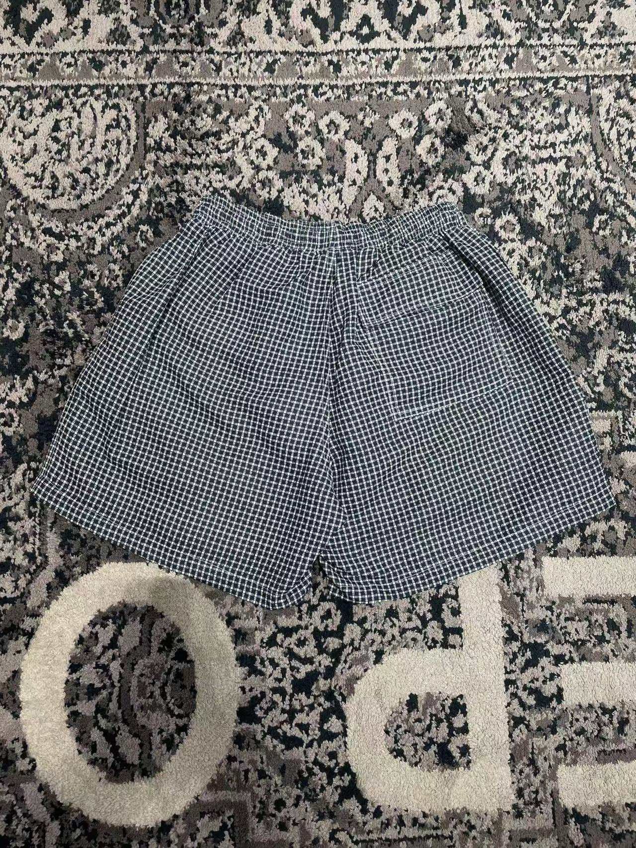 Black White Short