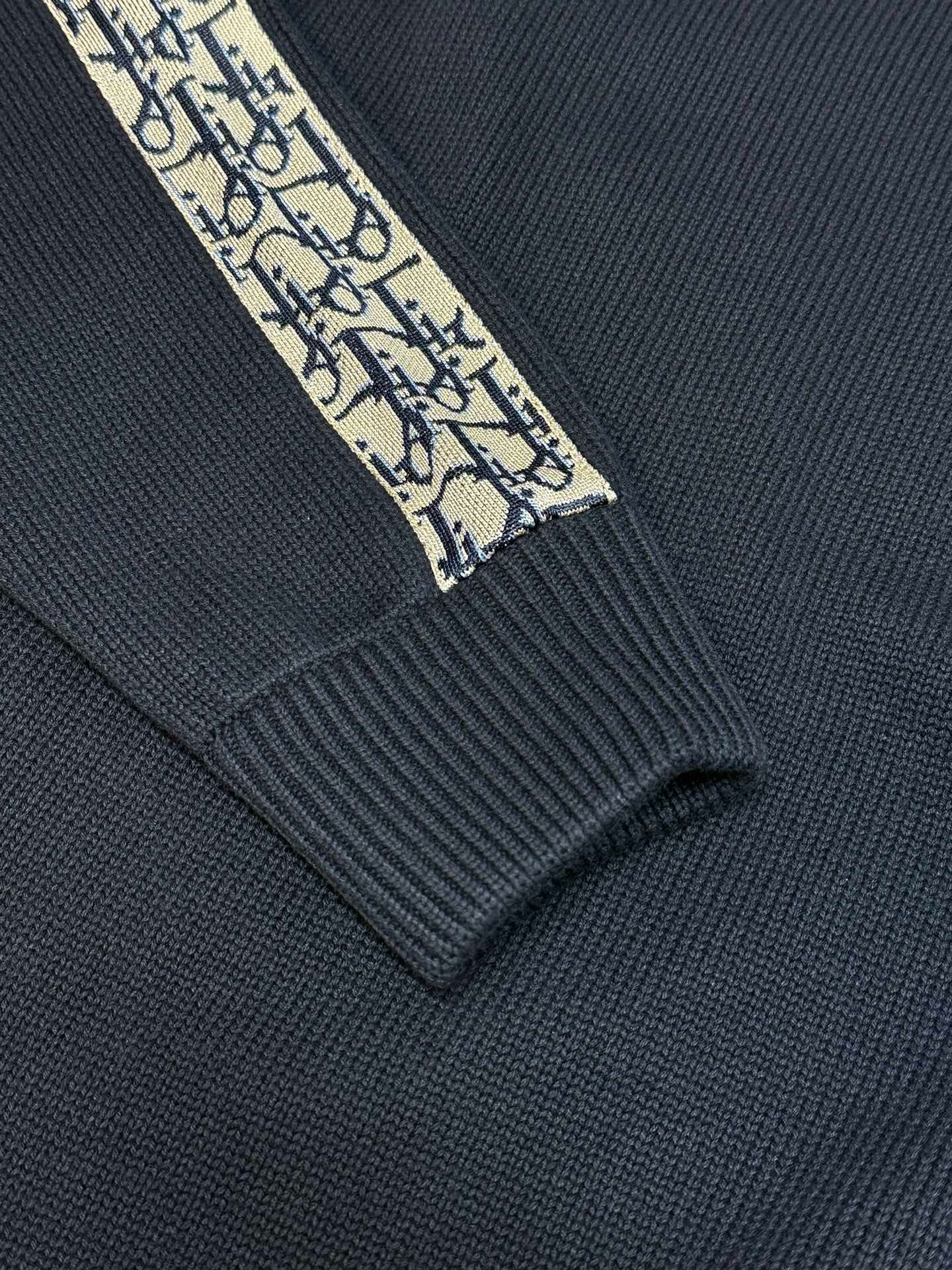 Black and Grey Jersey