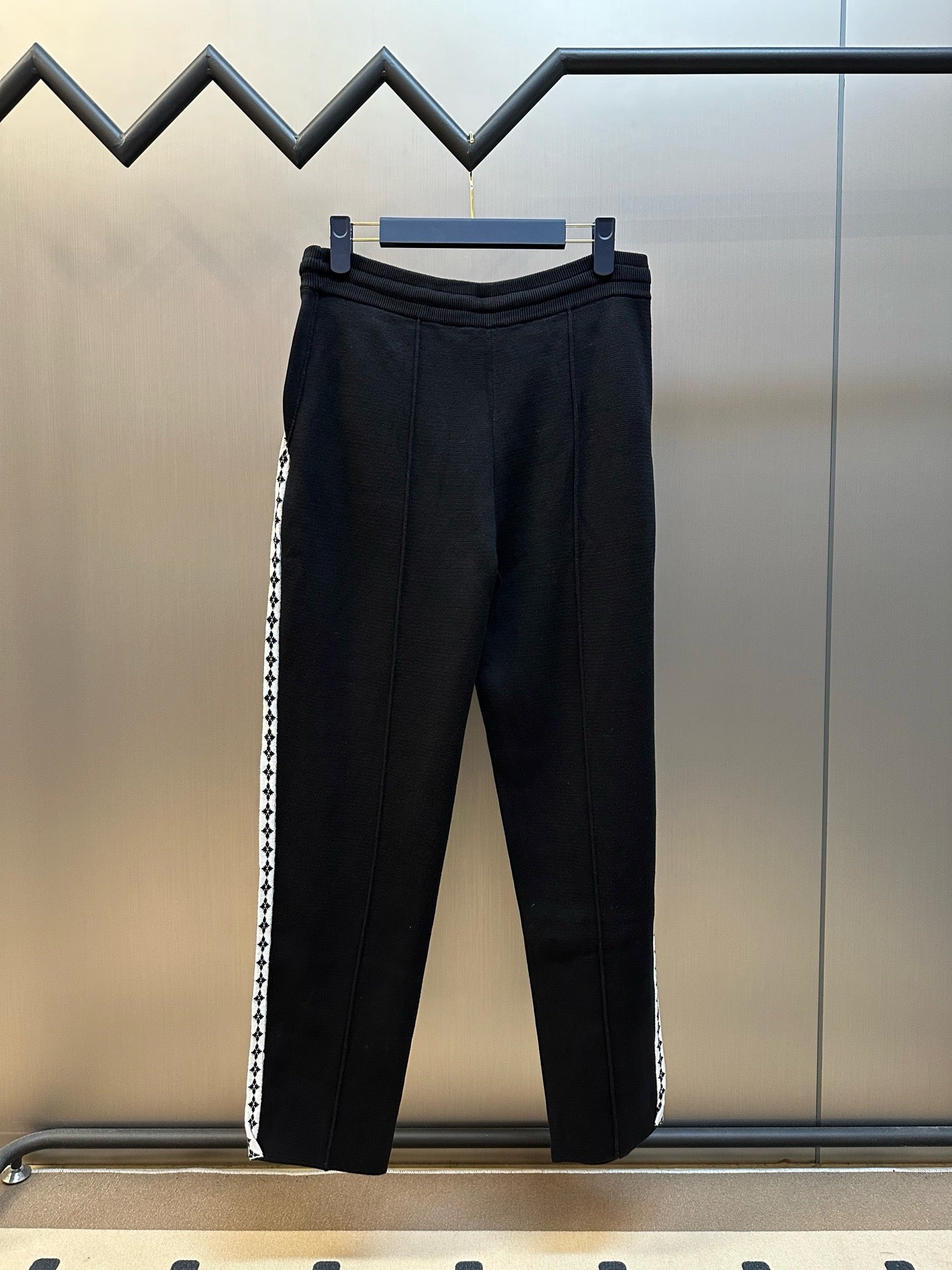 Black Pant