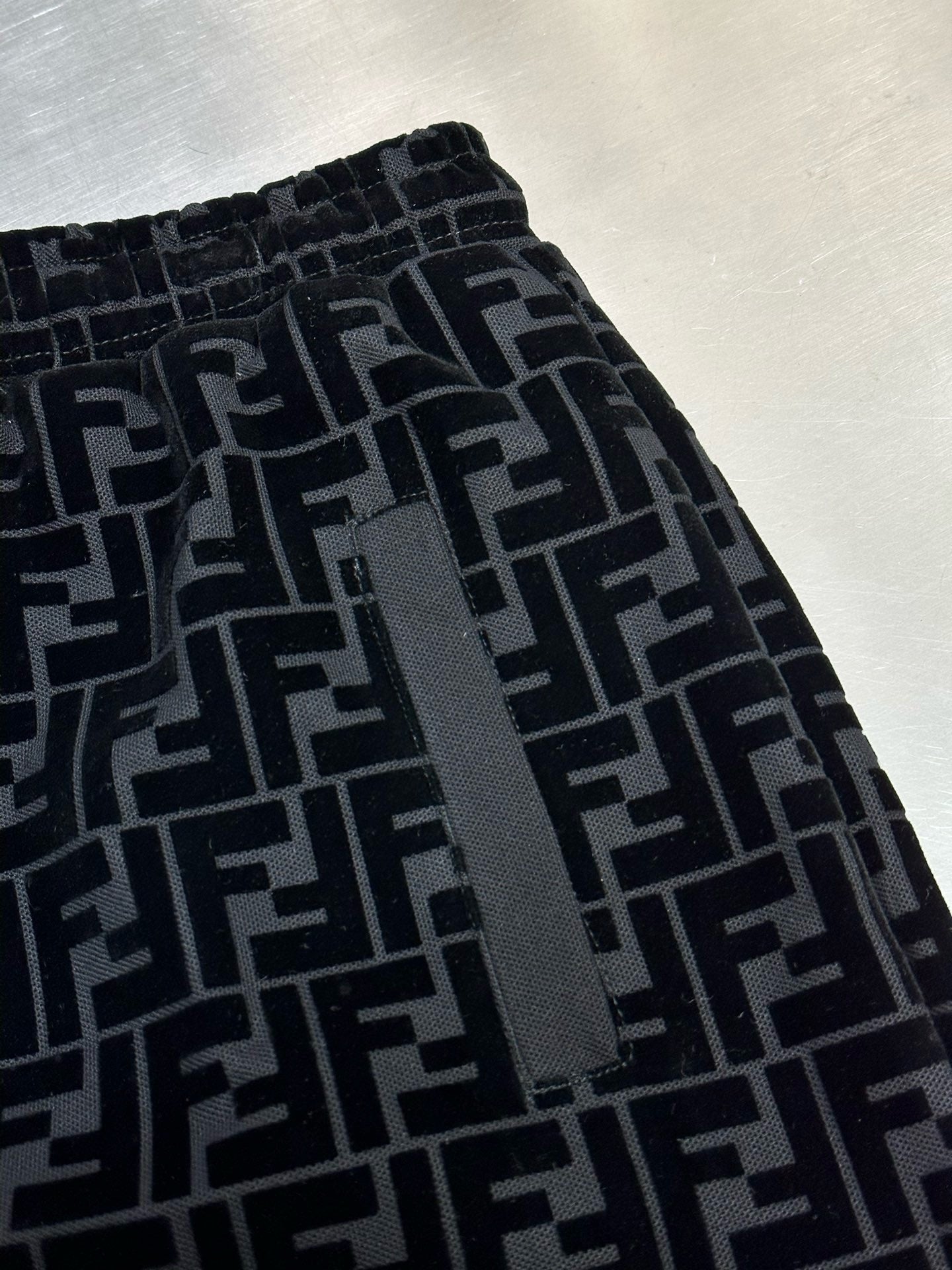 Black Short