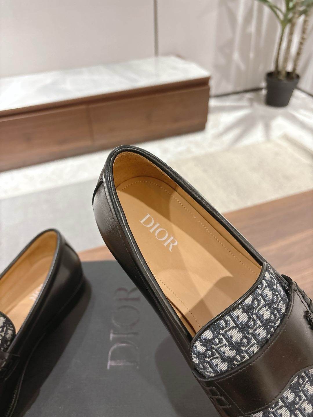 Black Shoes