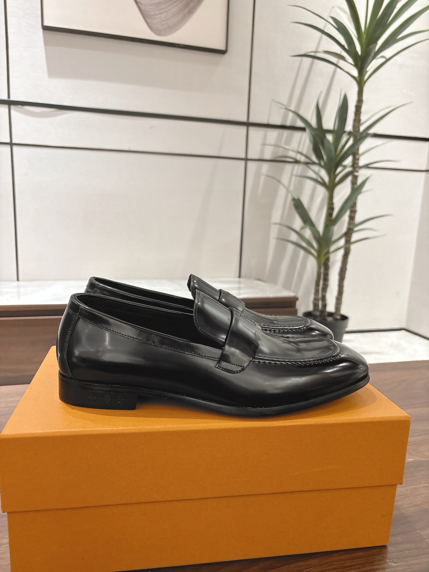 Black Shoes