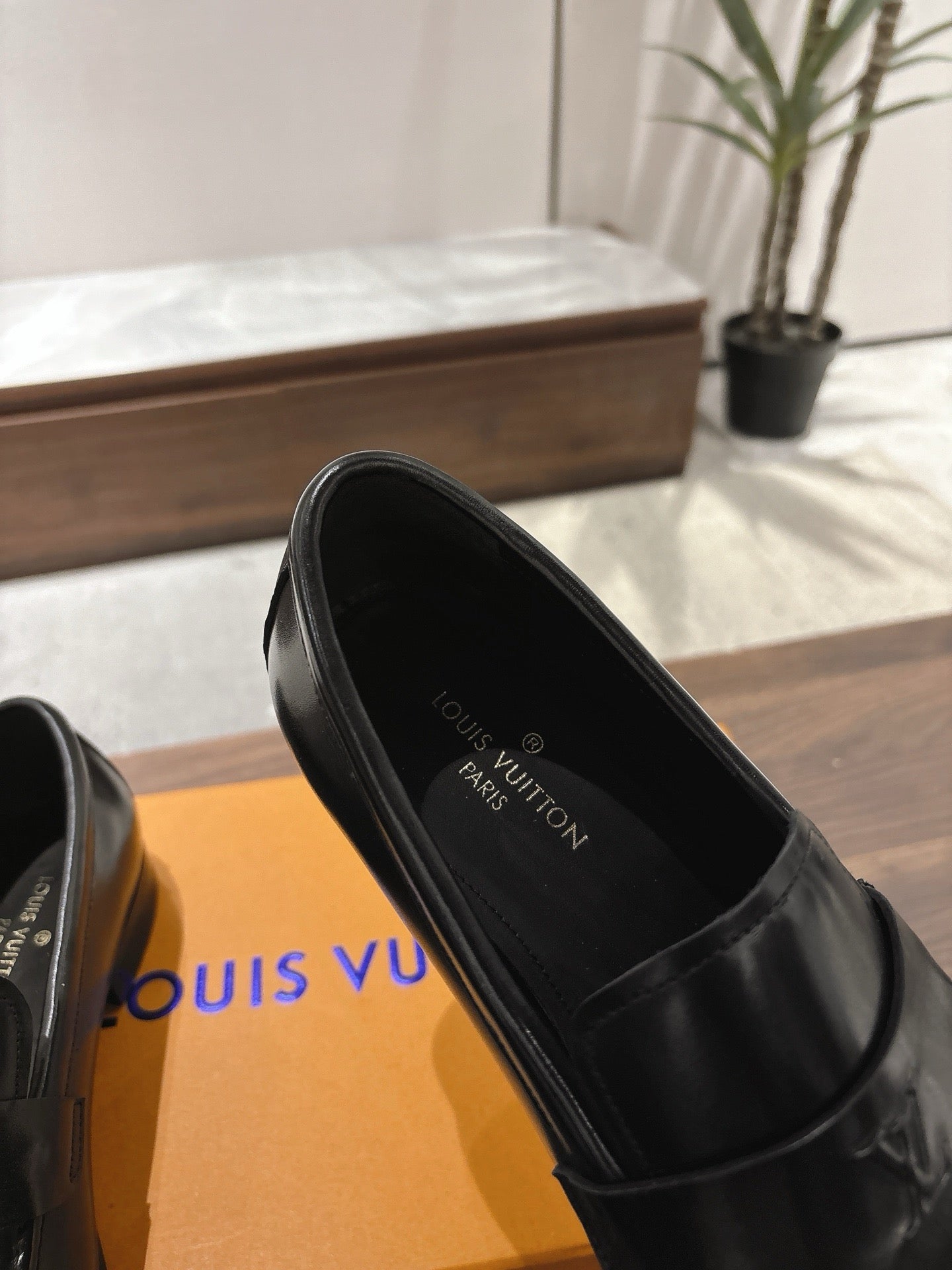 Black Shoes