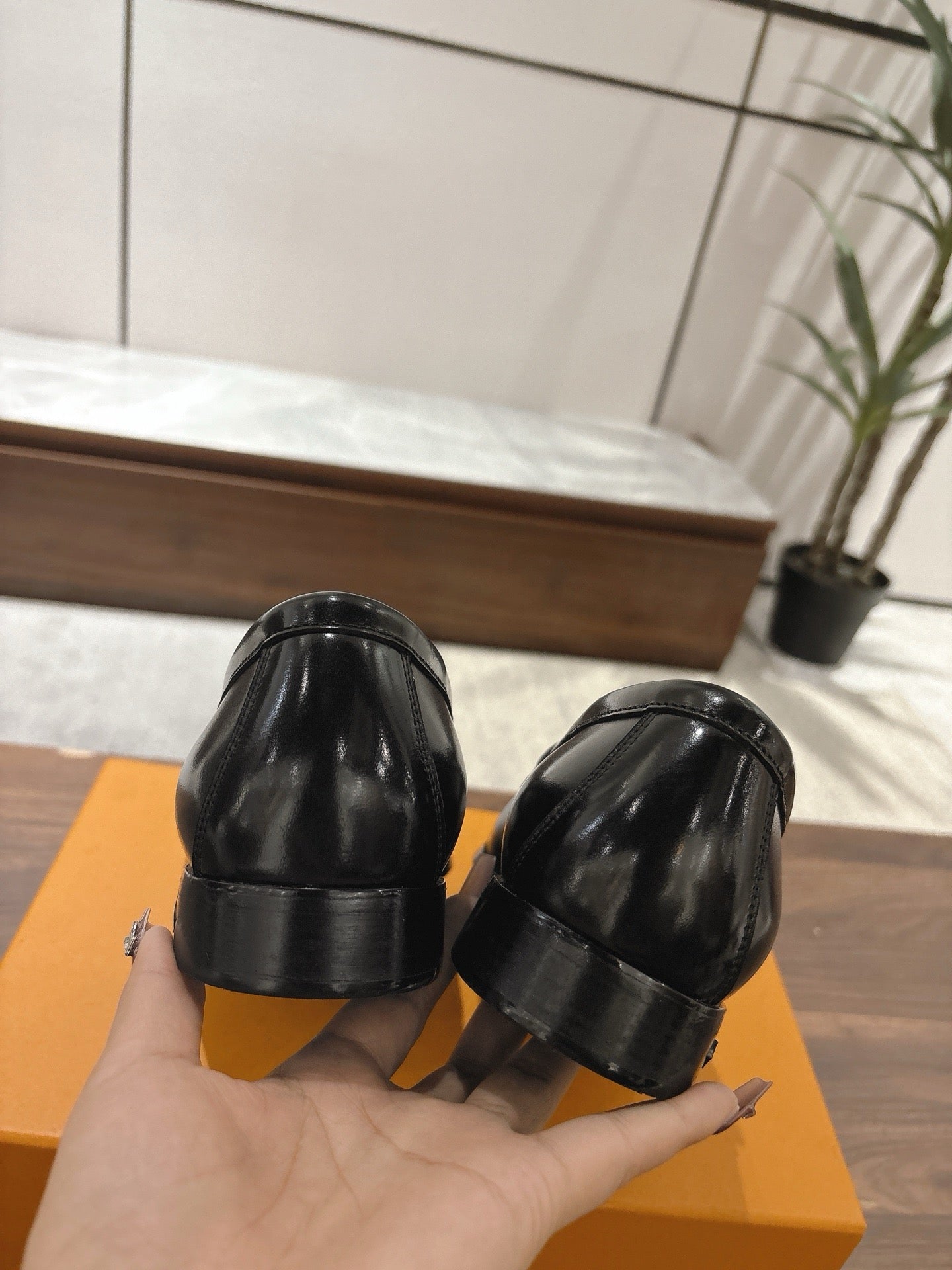 Black Shoes