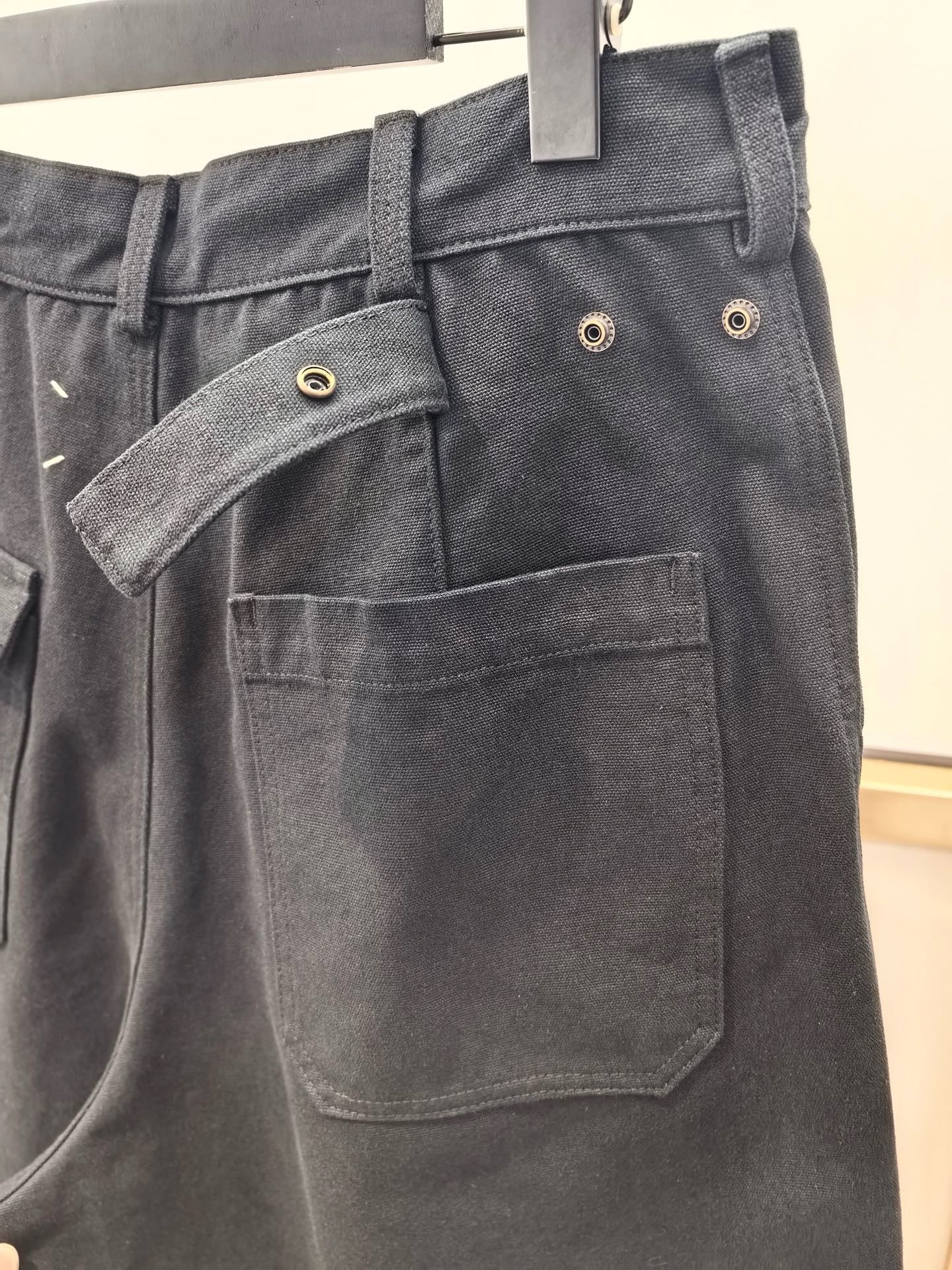 Black Short