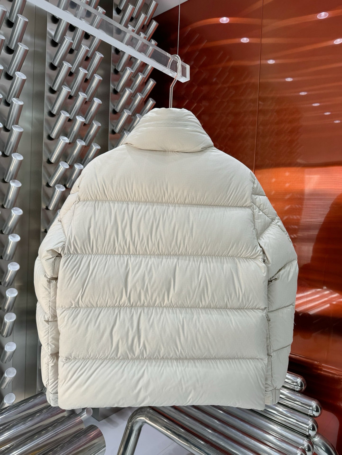 Weiße Jacke