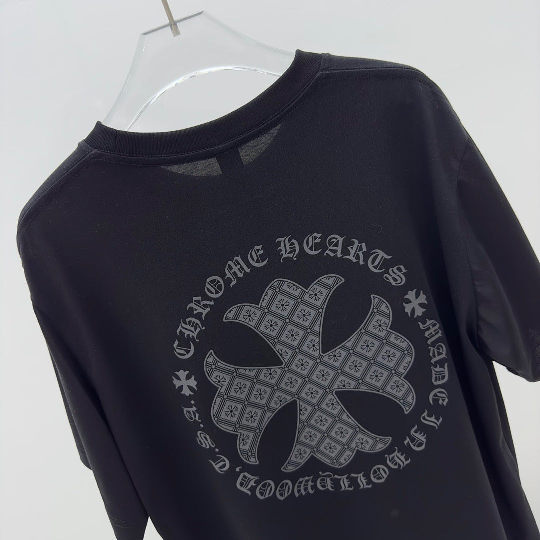 Schwarzes T-Shirt