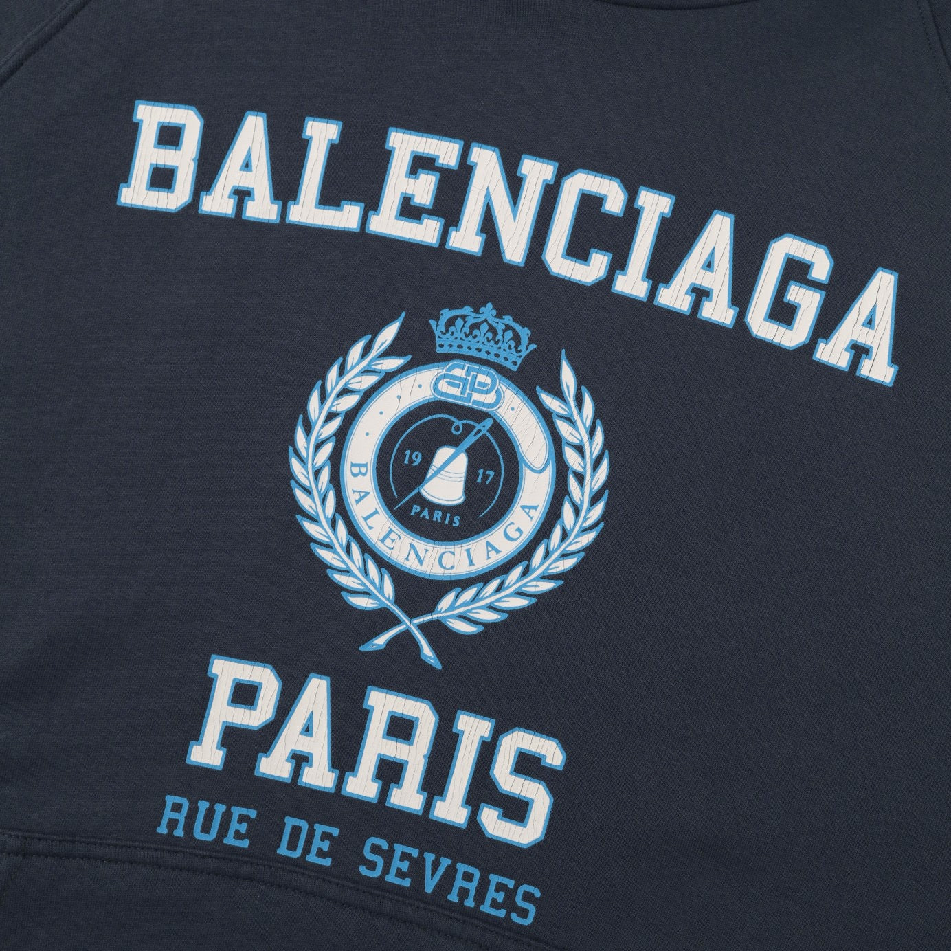 Sudadera con capucha azul oscuro