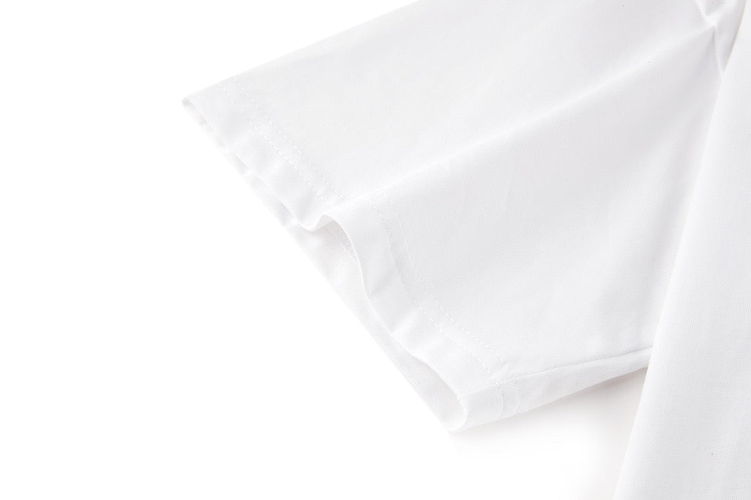 Camiseta en blanco y negro