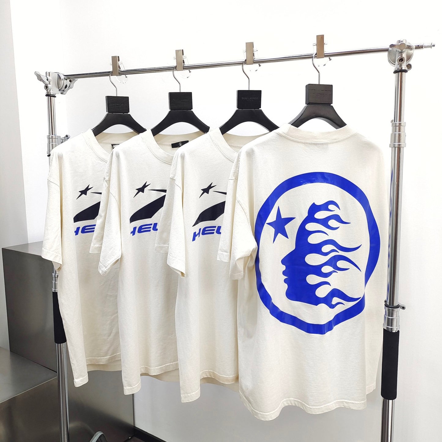 camiseta blanca