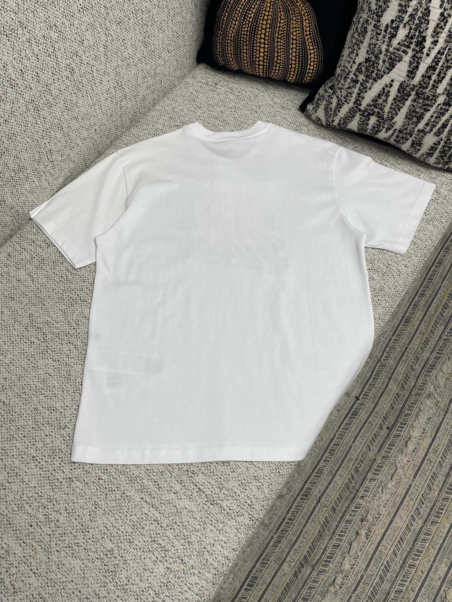 Weißes T-Shirt