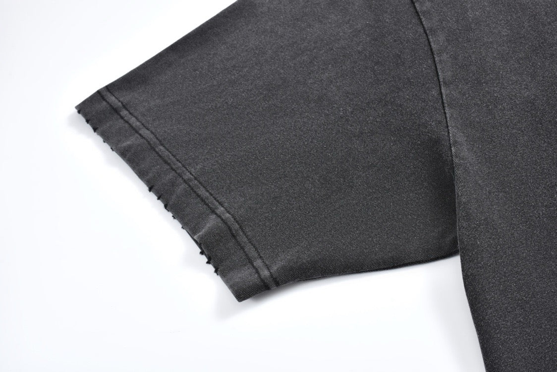Camiseta negra oscura