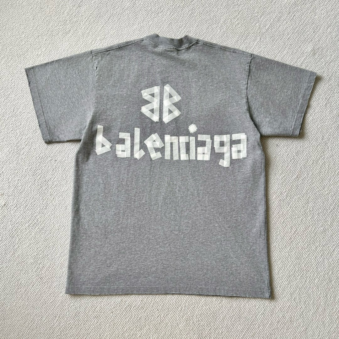 camiseta gris