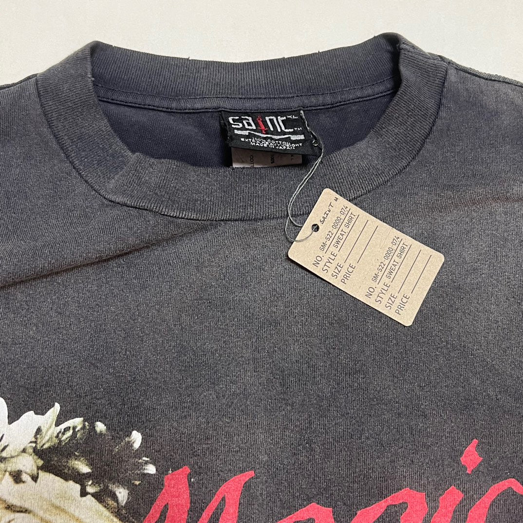 Camiseta negra oscura