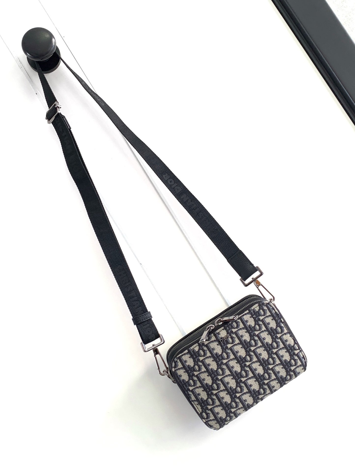 Bolso color albaricoque y negro