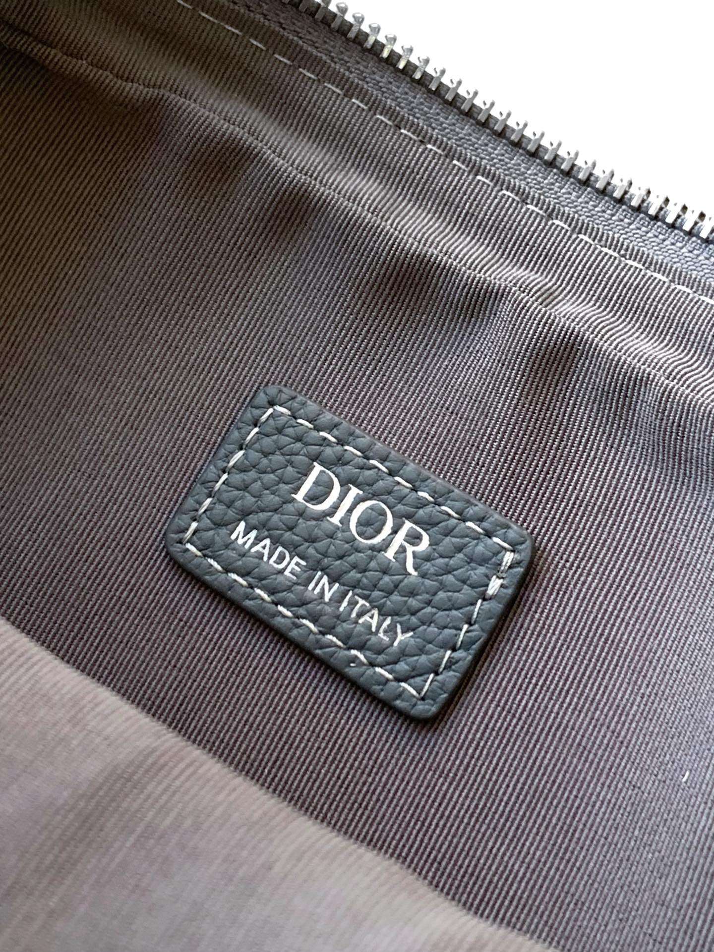 Bolsa gris azul y negra