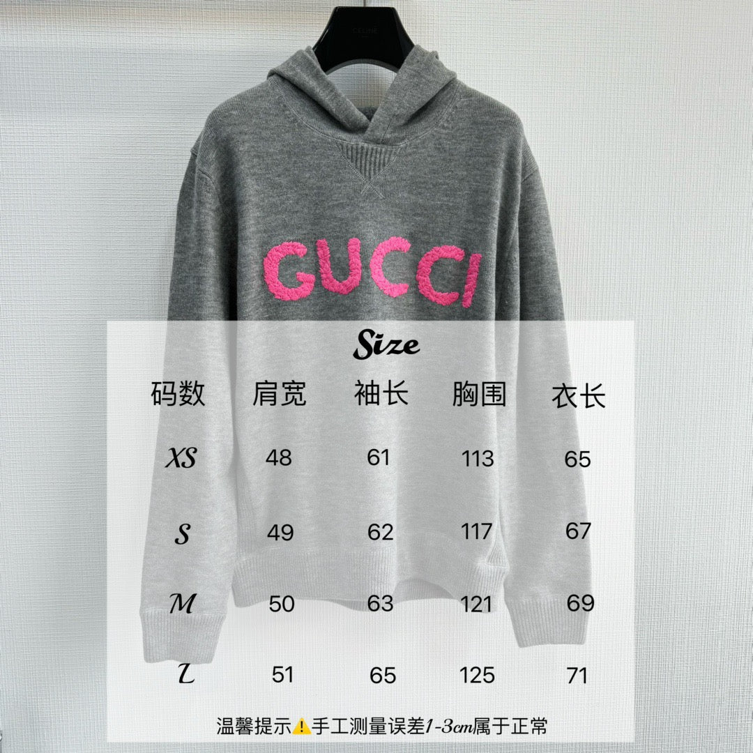 Grauer Hoodie