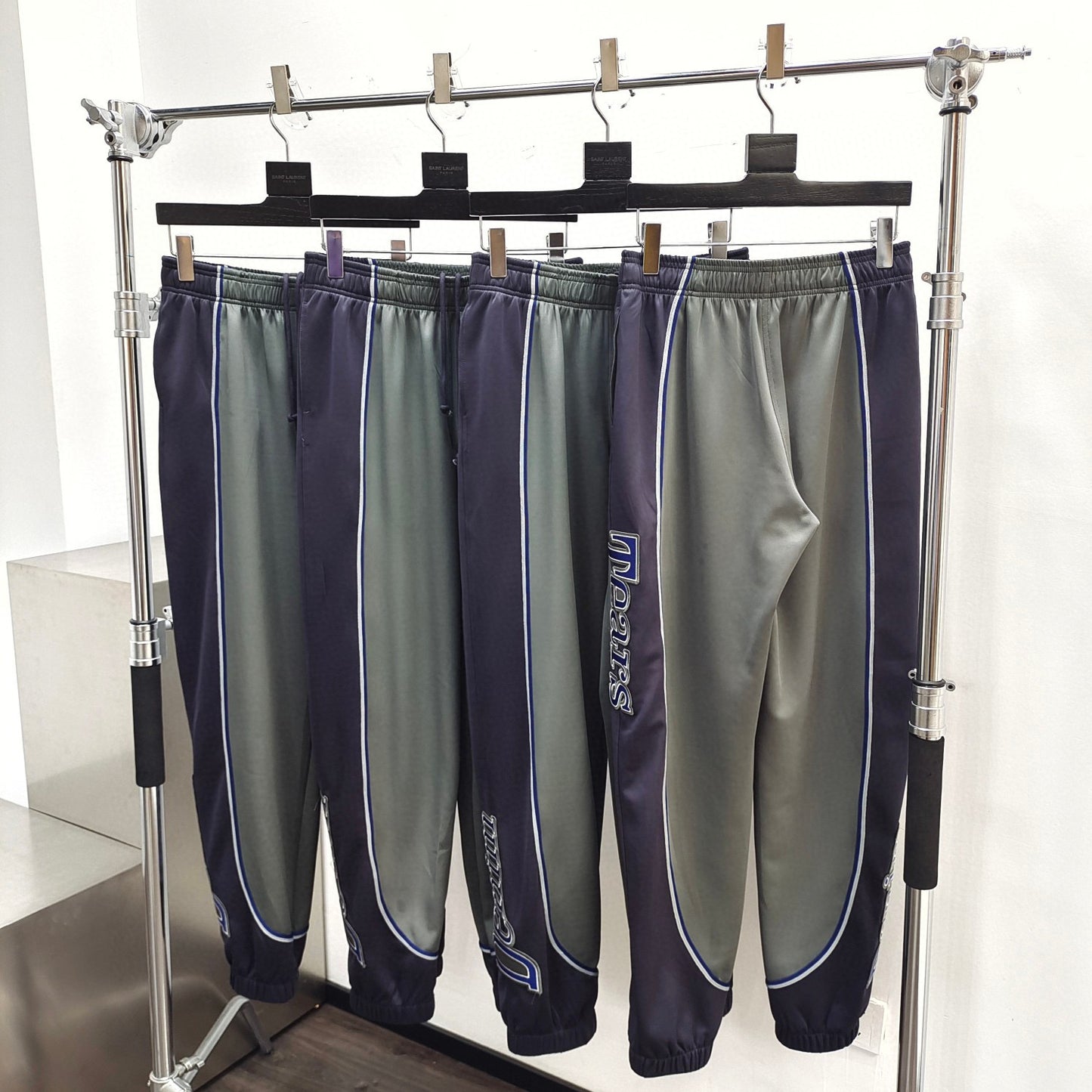 Mehrfarbige Hose