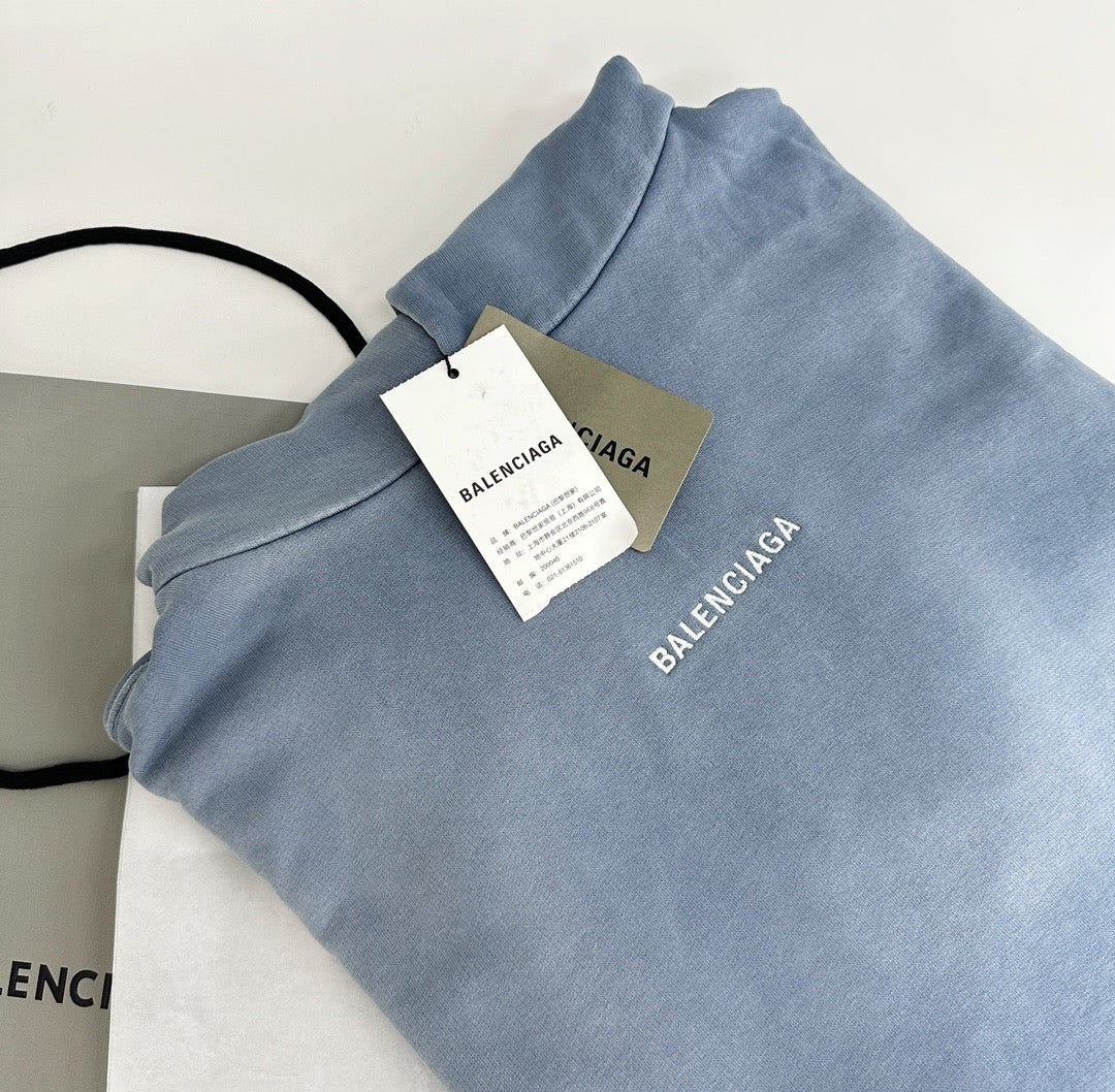 Sudadera con capucha azul grisácea