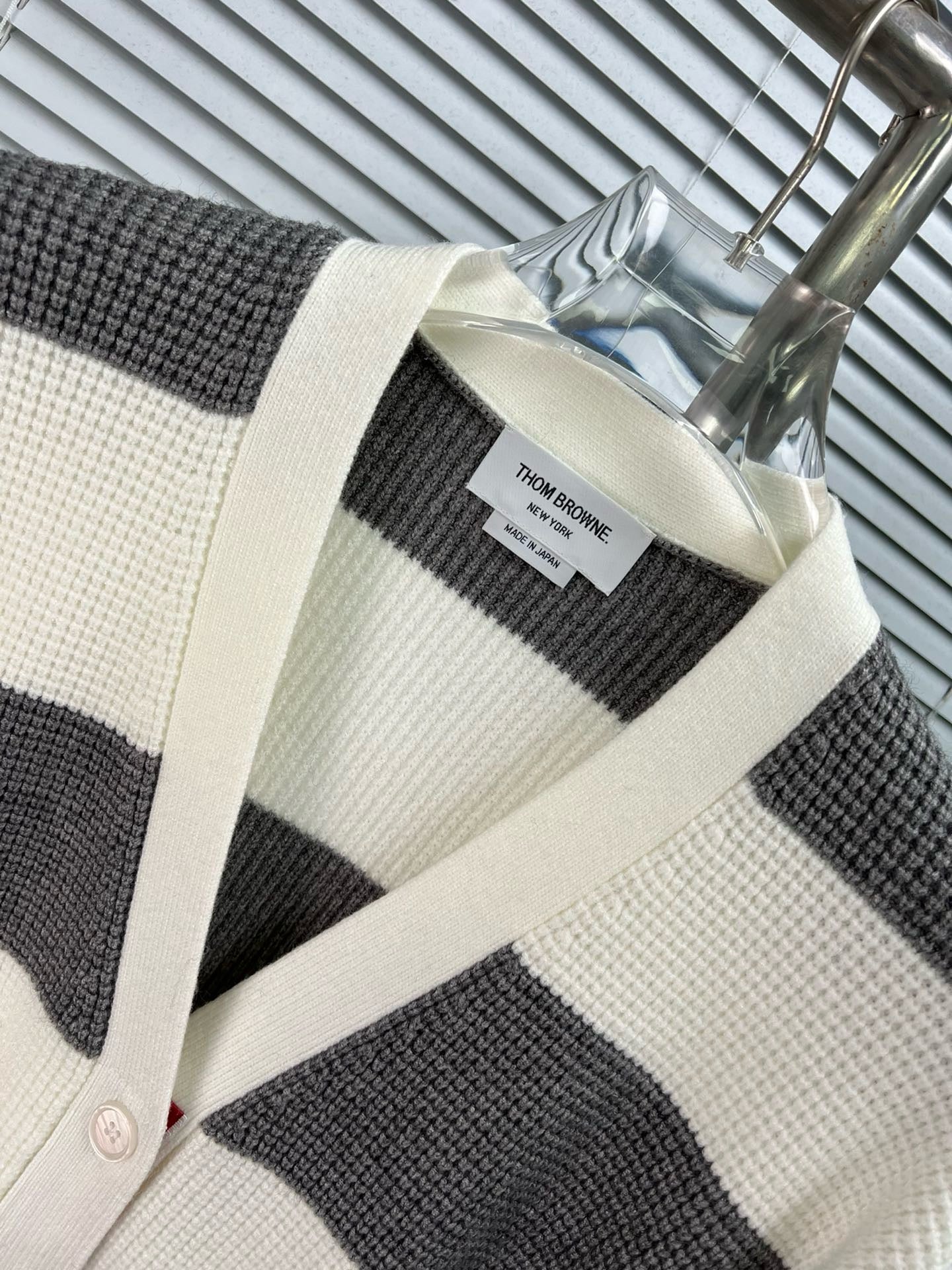Grauweiße Jacke