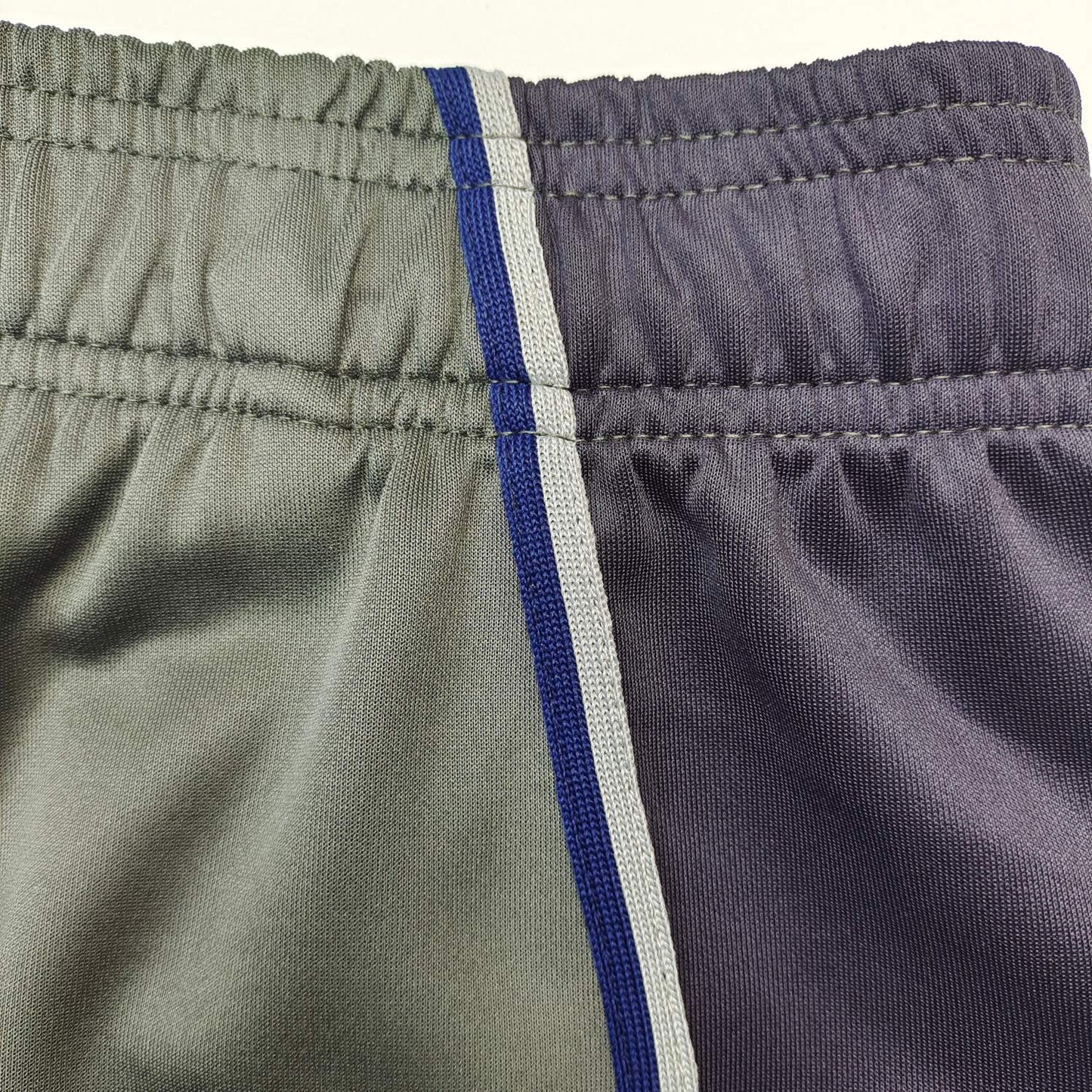 Mehrfarbige Hose