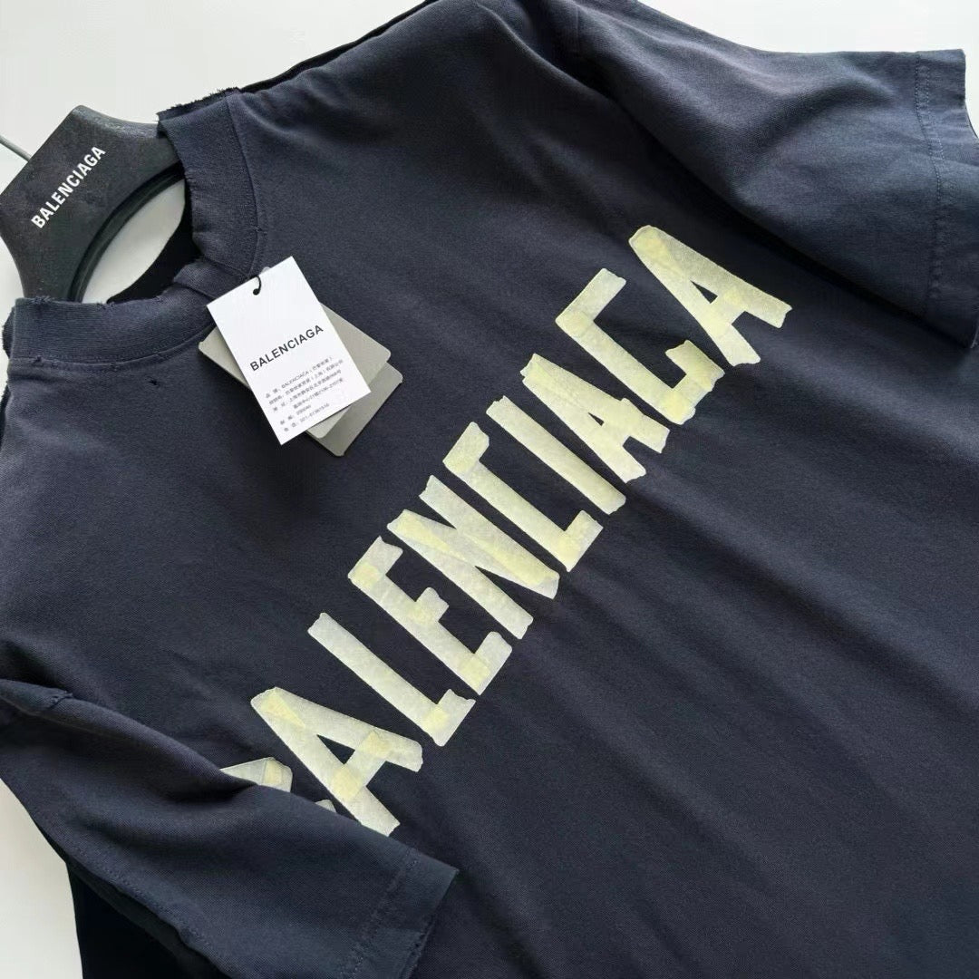 Schwarzes T-Shirt