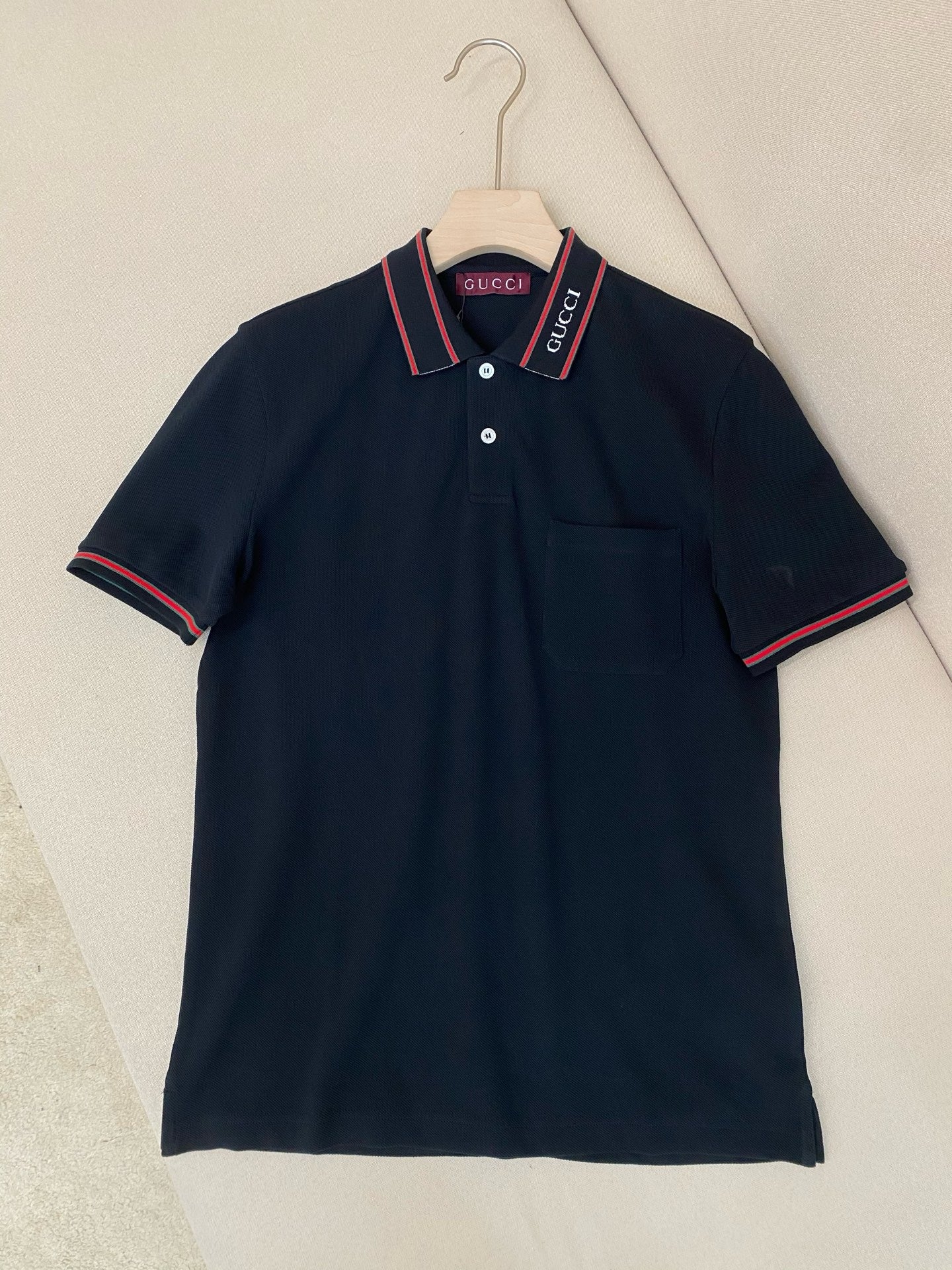 Mehrfarbiges T-Shirt