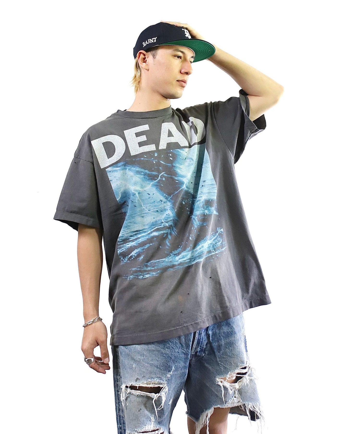 Camiseta negra oscura