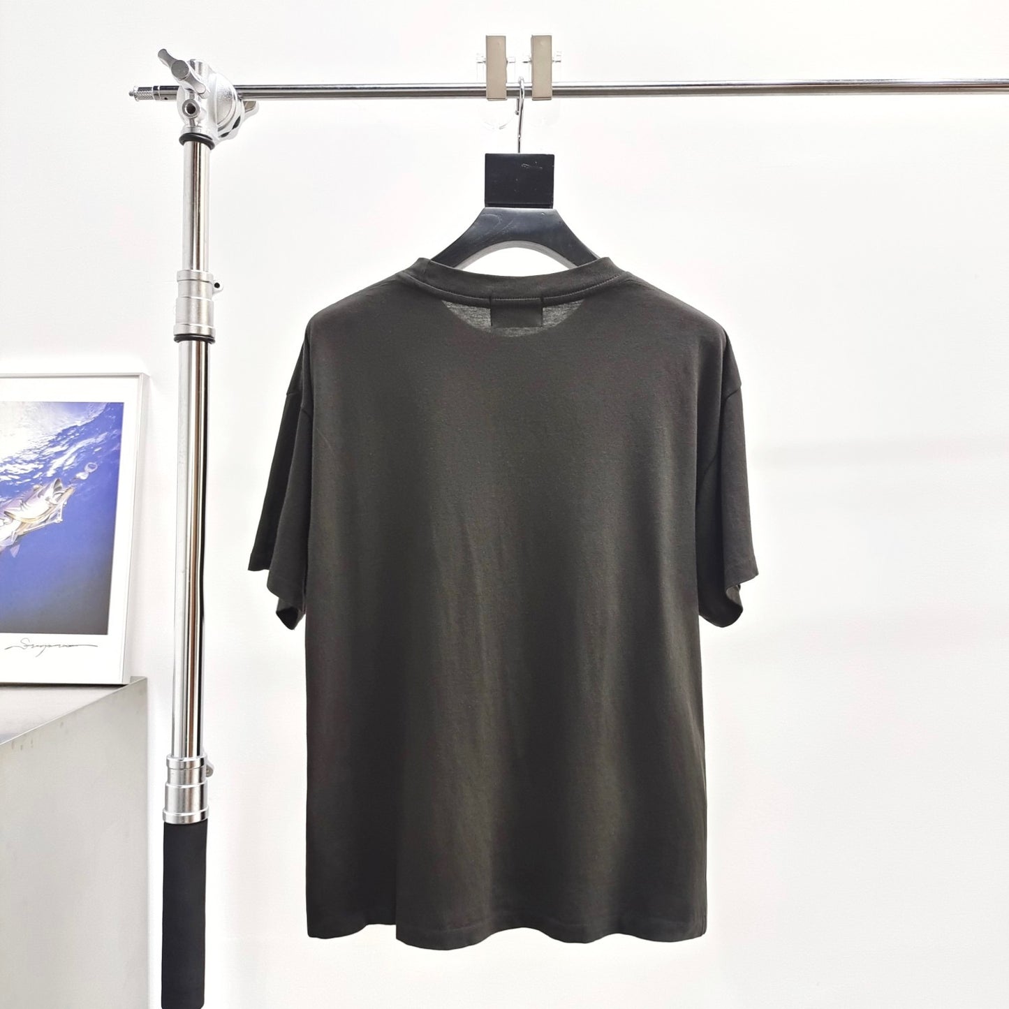 camiseta negra