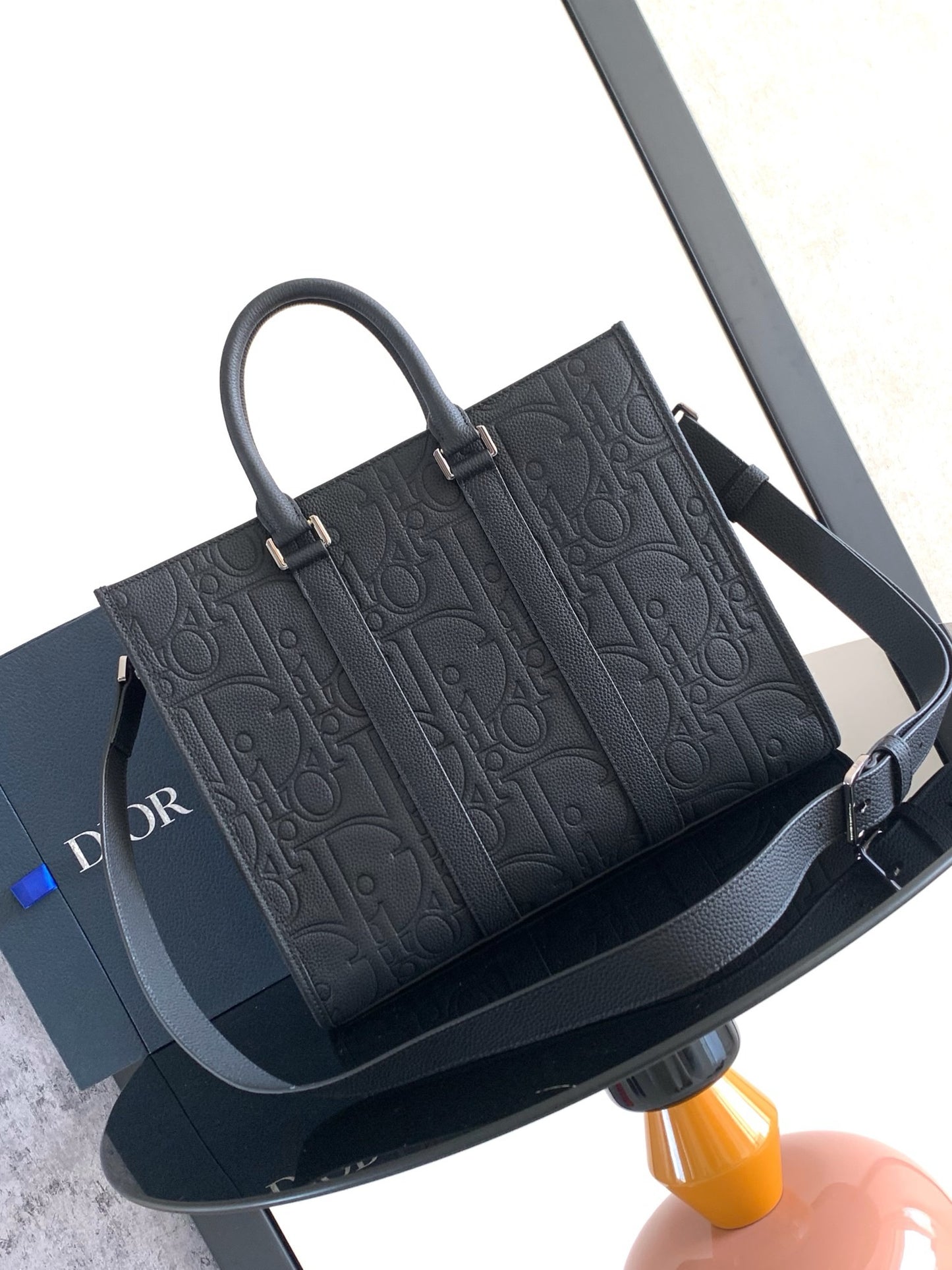 Bolsa gris azul y negra