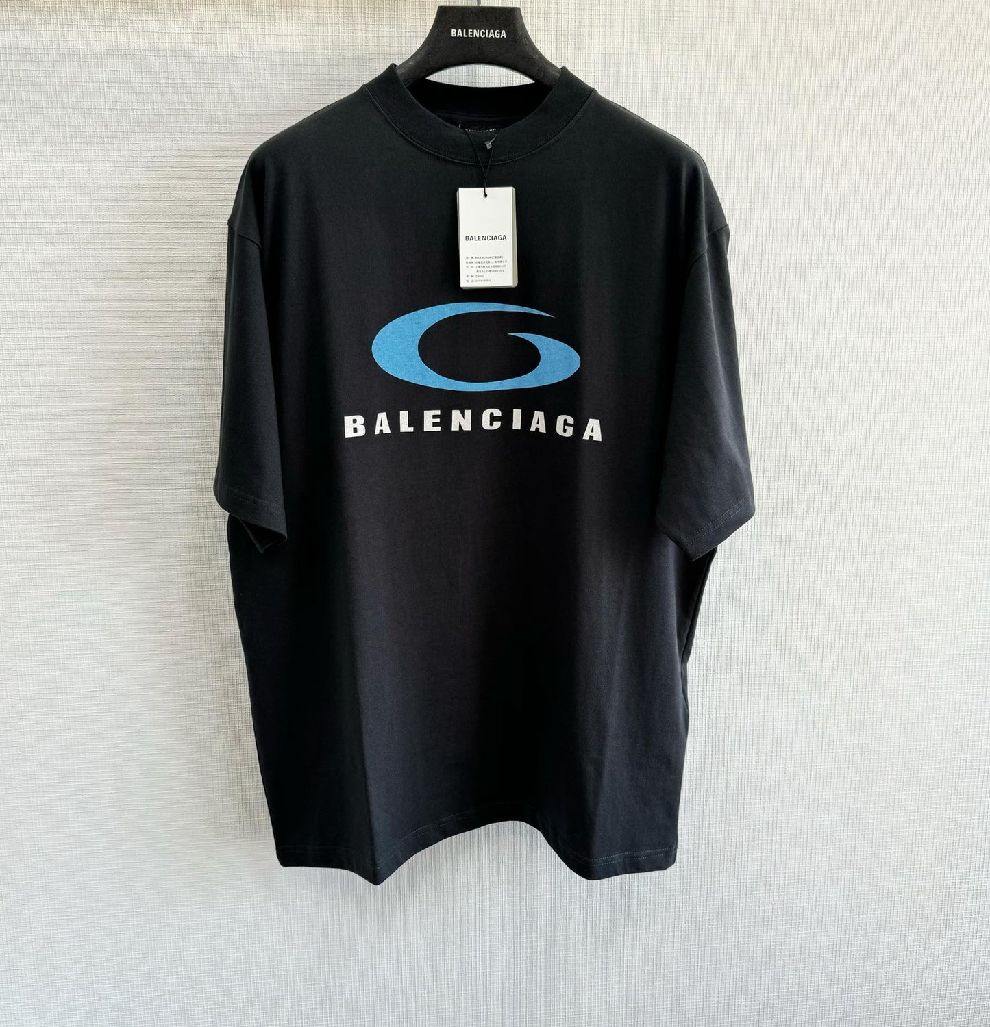 Camiseta en blanco y negro