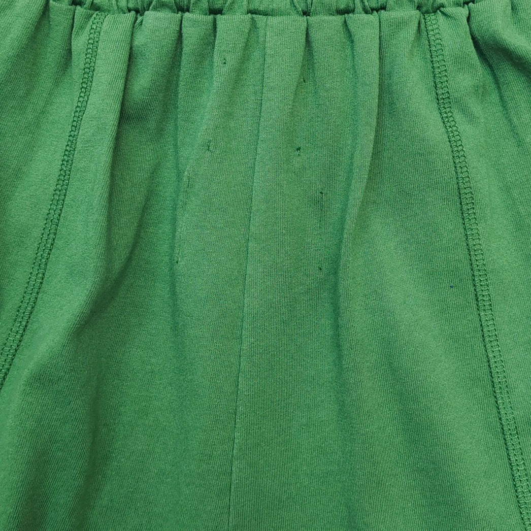 Grüne Shorts