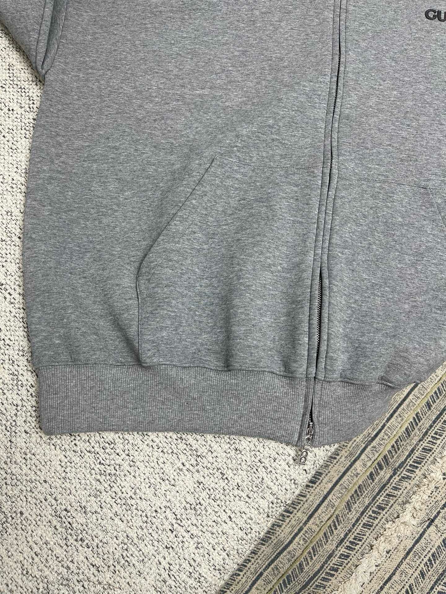 Graue Jacke