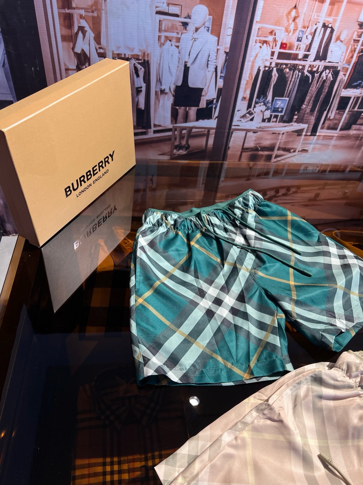 Multi-Colors Short