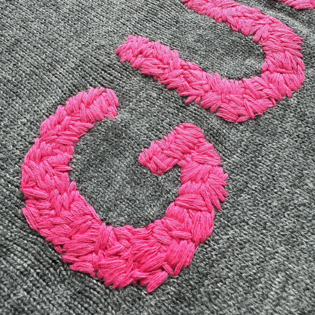 Grauer Hoodie