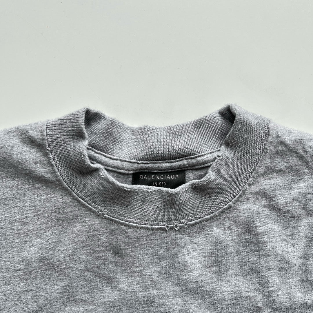 camiseta gris