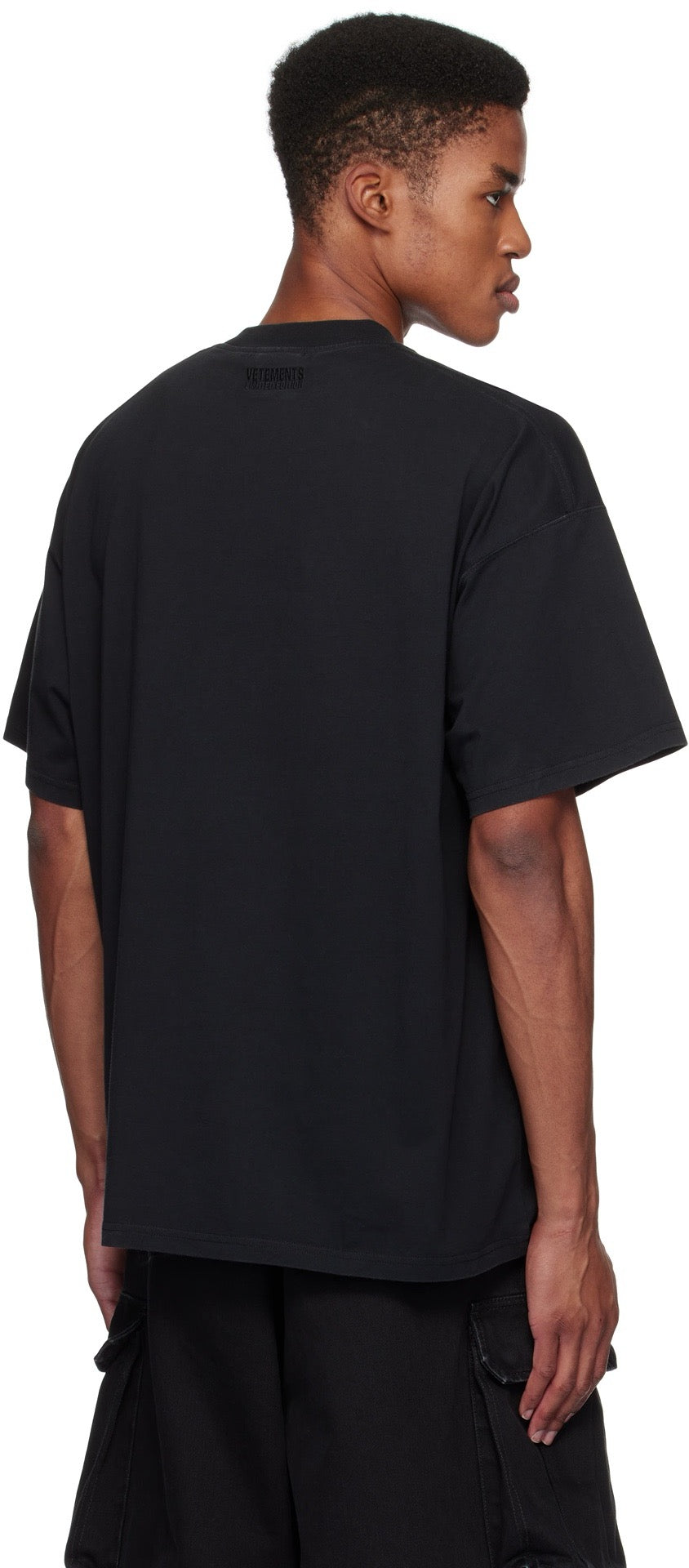 Schwarzes T-Shirt