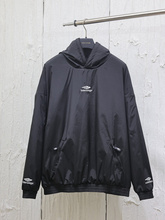 Schwarzer Hoodie