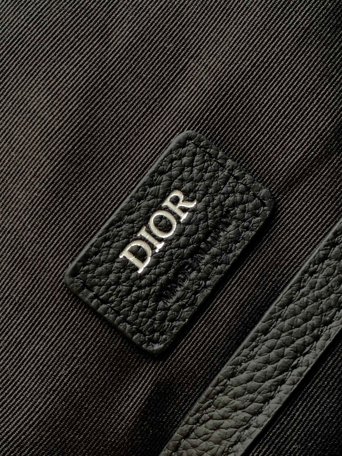 Bolso color albaricoque y negro