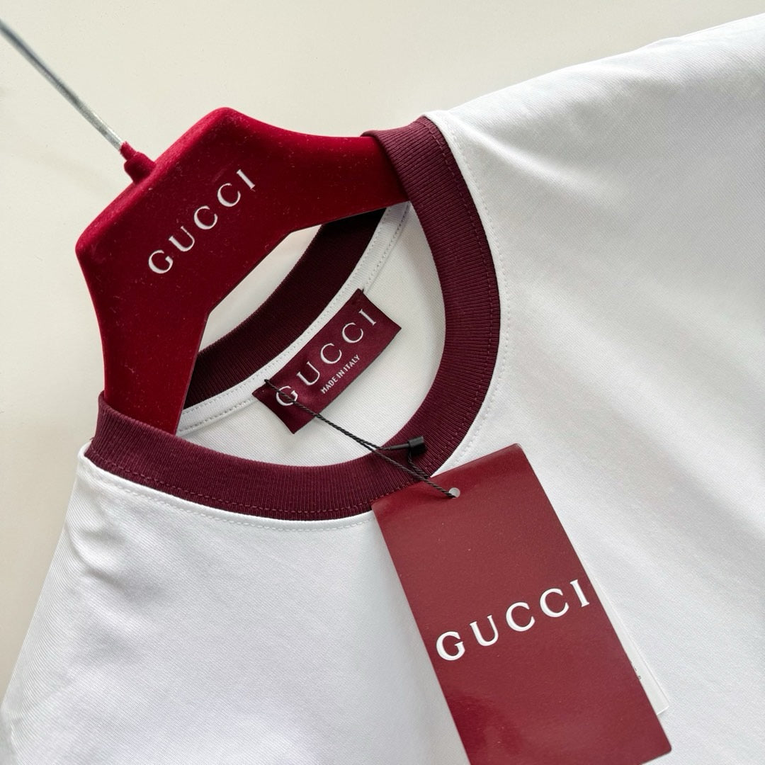 Weißes T-Shirt