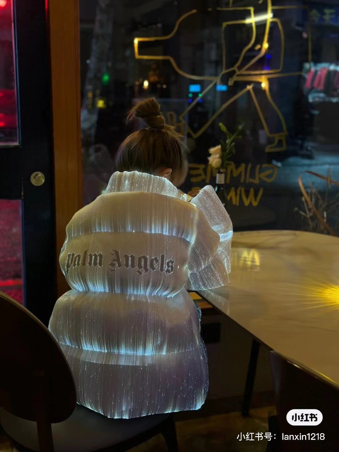 Weiße Jacke