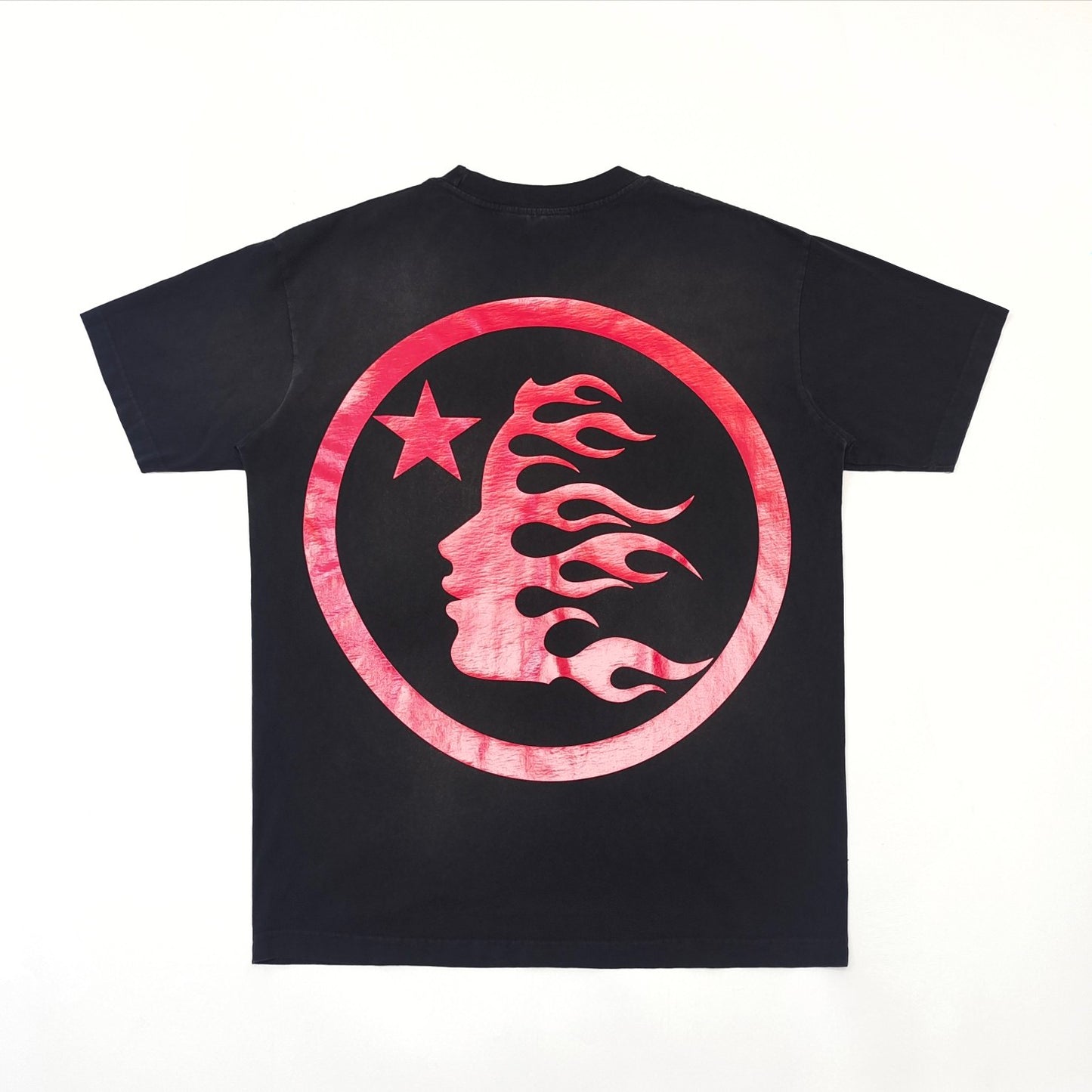 camiseta negra