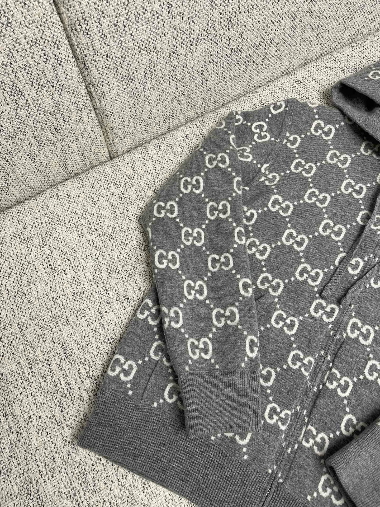 Graue Jacke