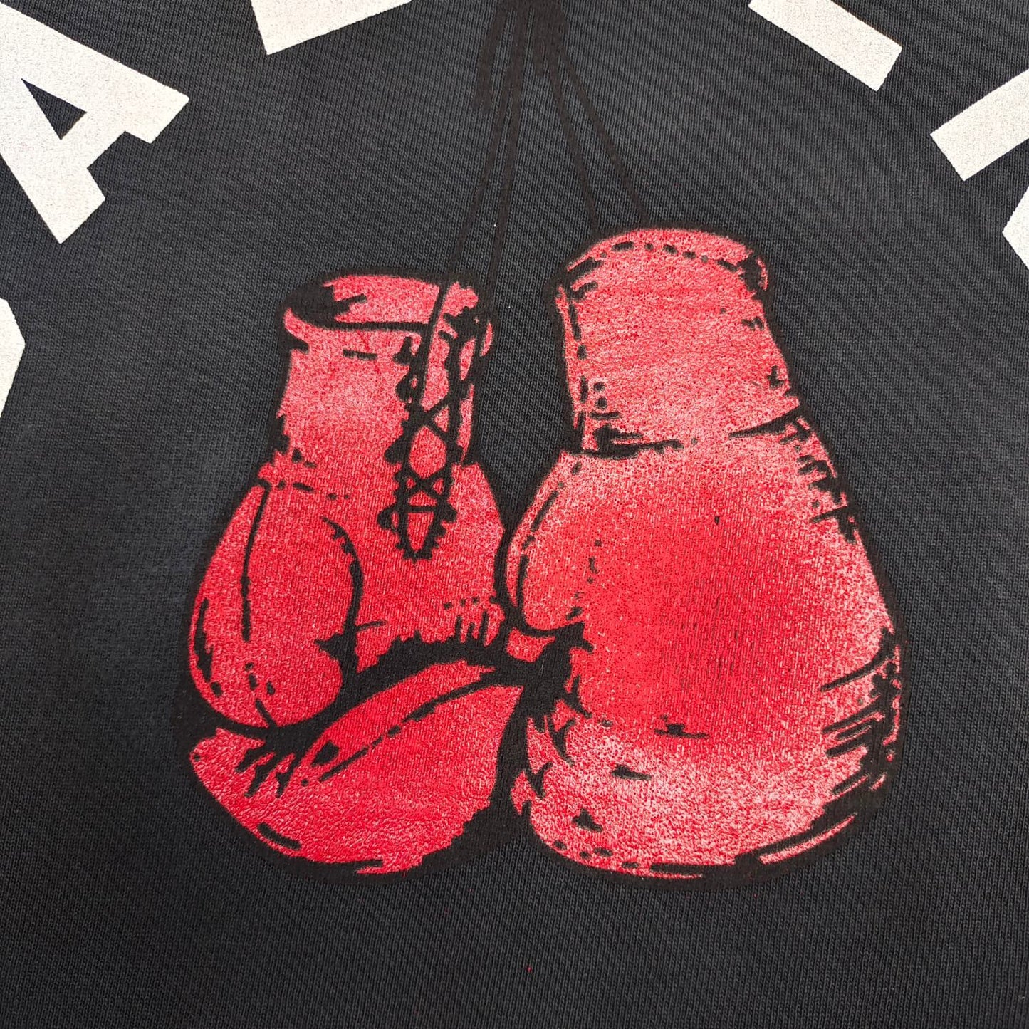 Camiseta amarilla, caqui y negra