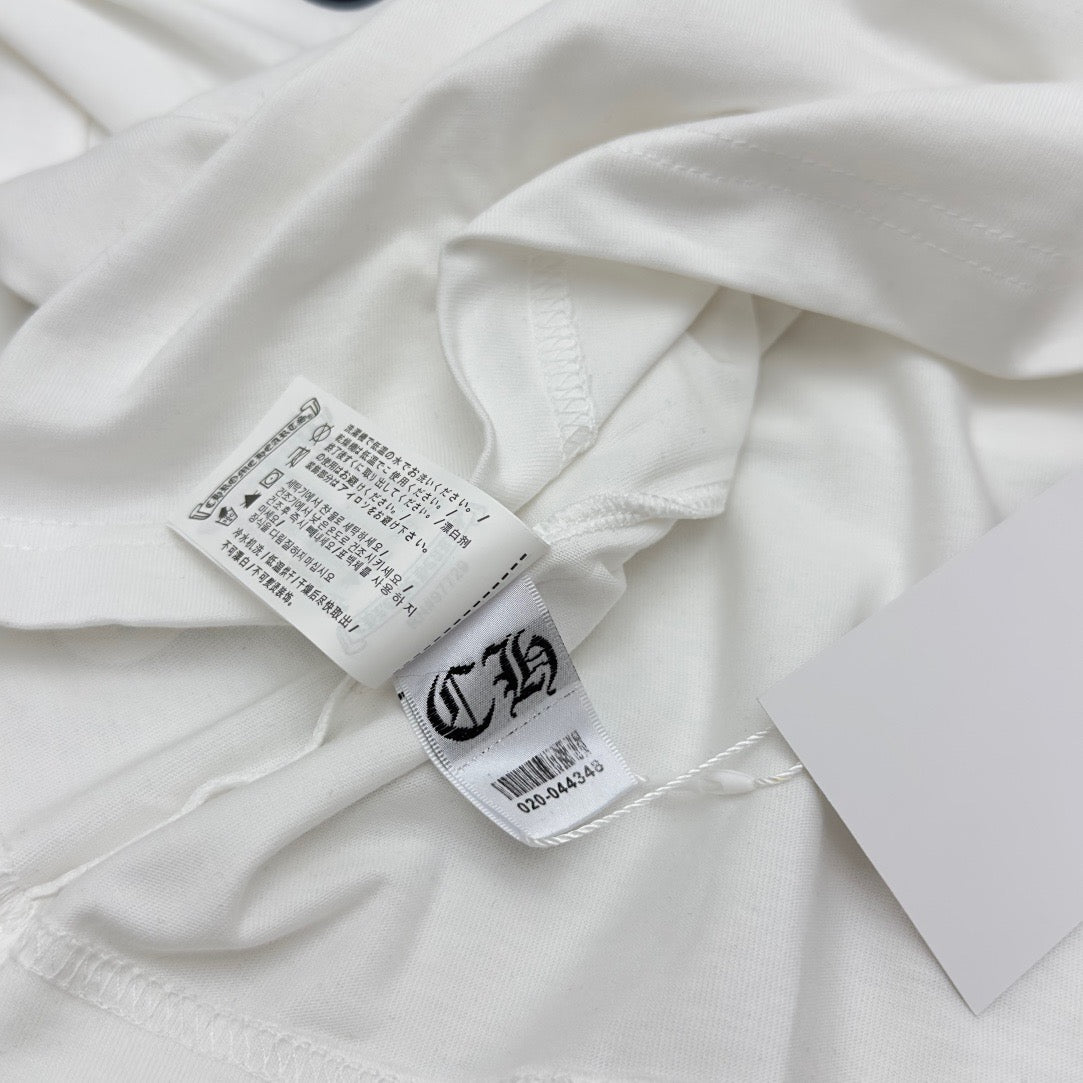 Camiseta en blanco y negro